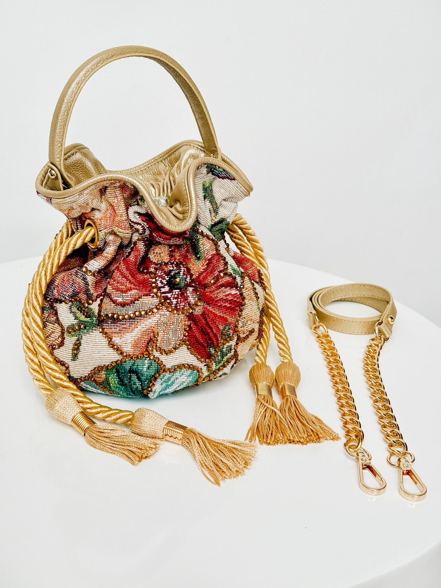 BOUCHER BUCKET BAG FLORES AMARILLAS
