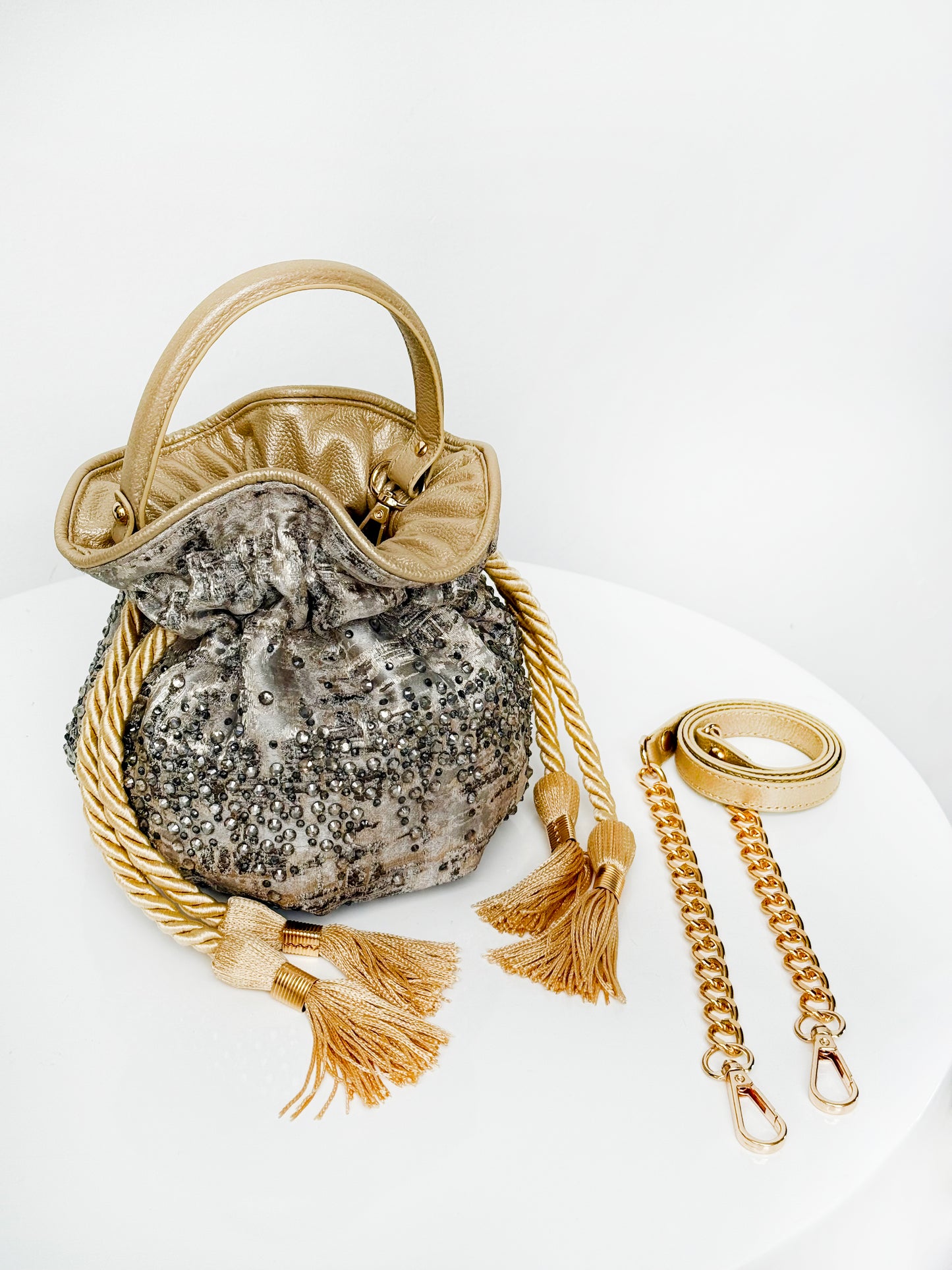 BOUCHER BUCKET BAG GRIS LLUVIA