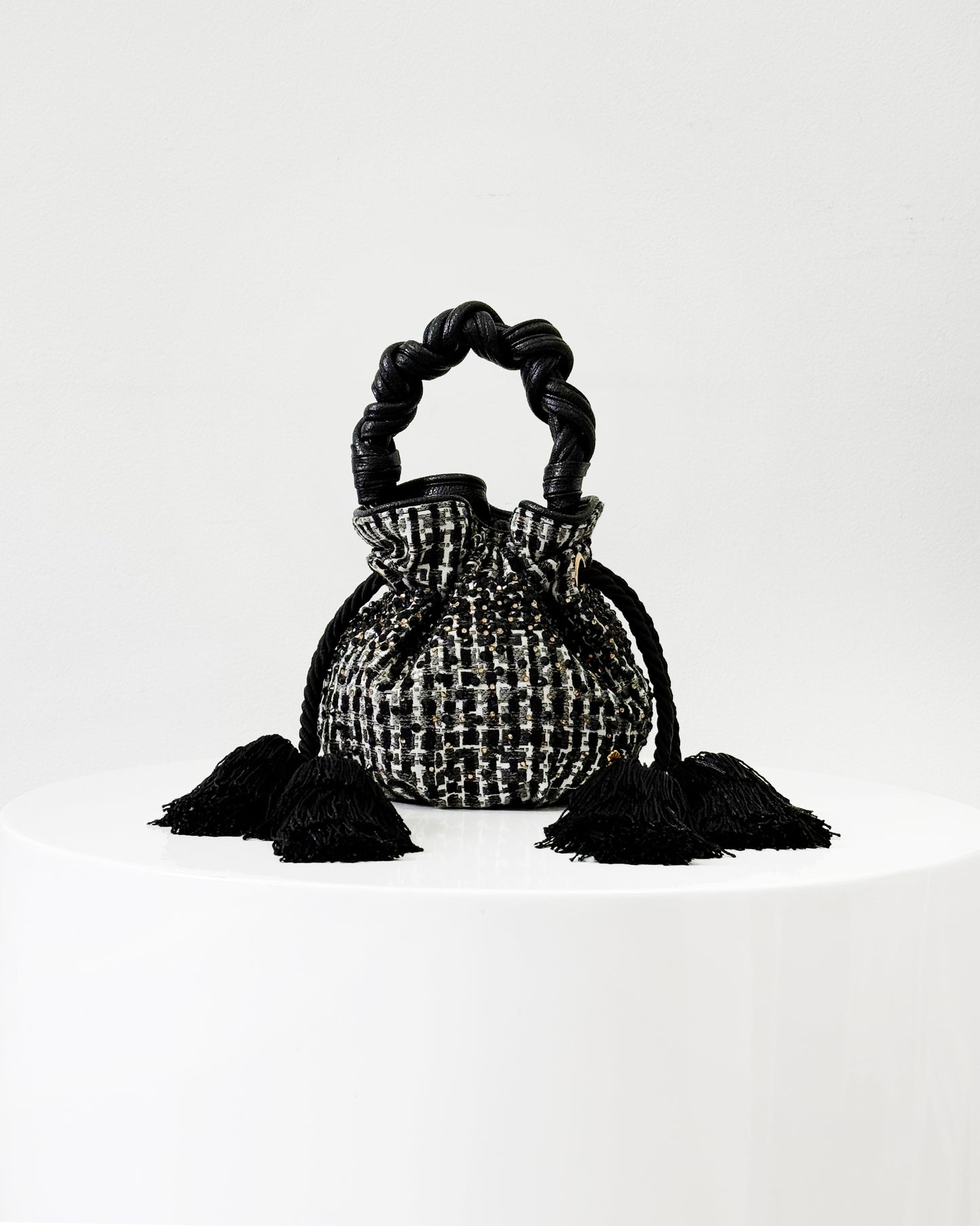 BOUCHER ADELE NUIT DORÉE