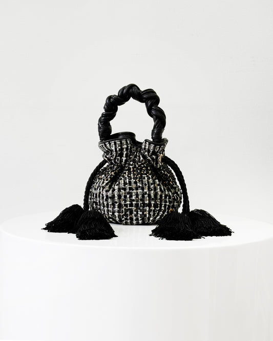 BOUCHER ADELE NUIT DORÉE