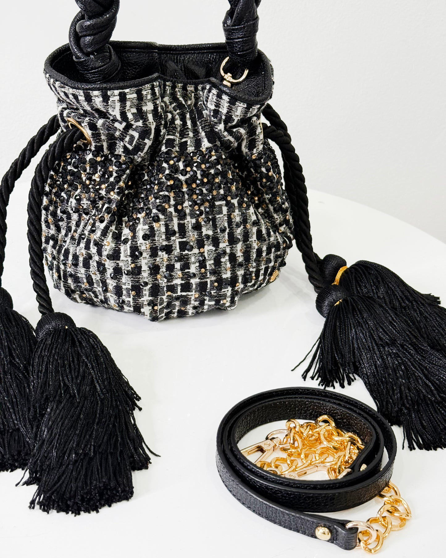 BOUCHER ADELE NUIT DORÉE