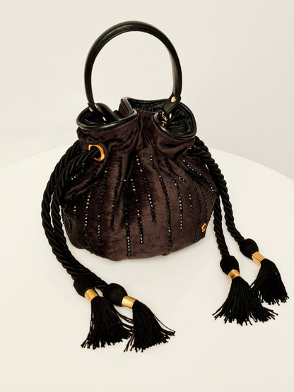 BOUCHER BUCKET BAG NEGRA