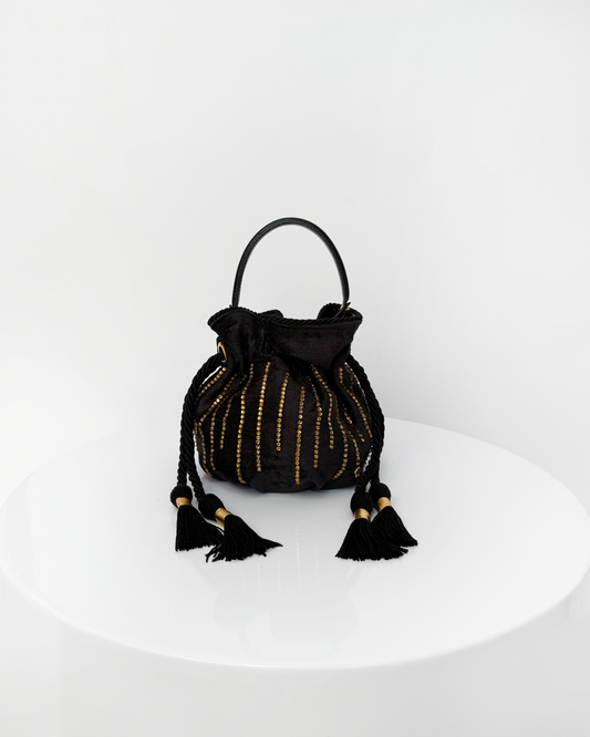 BOUCHER BUCKET BAG - NEGRA