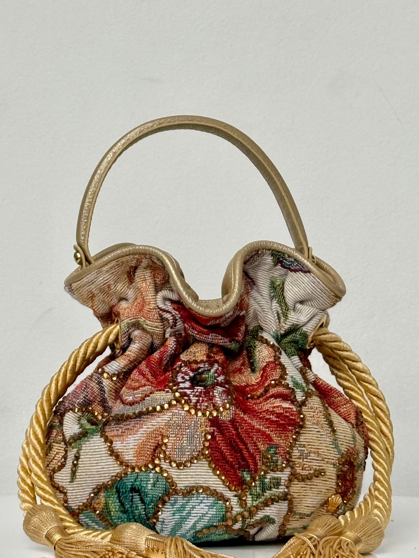 BOUCHER BUCKET BAG FLORES AMARILLAS