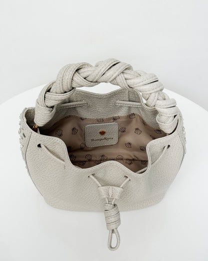 BUCKET IRIS RÁVENA MARFIL