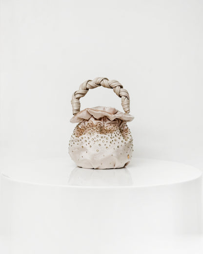 LOANA – RÁVENA MARFIL