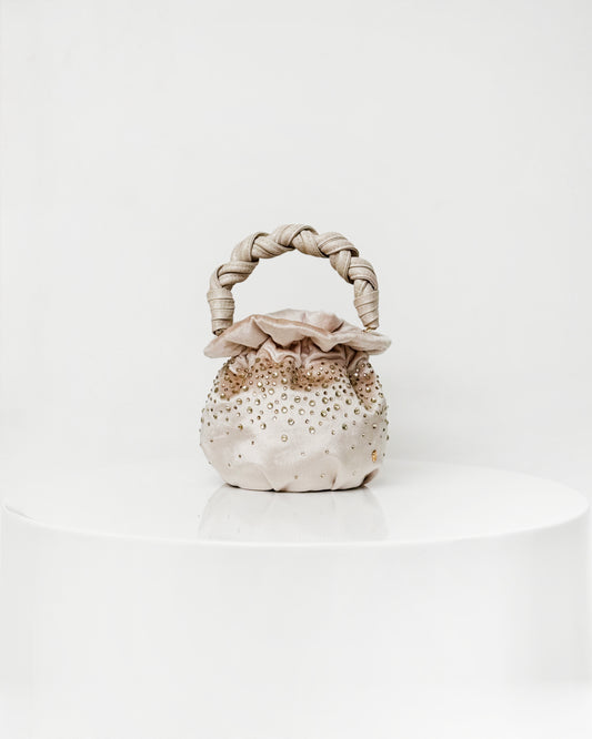 LOANA – RÁVENA MARFIL