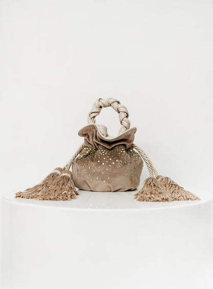 BOUCHER RÁVENA SAND