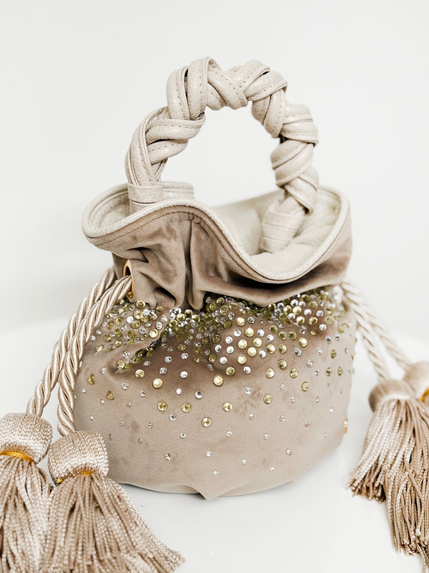 BOUCHER RÁVENA SAND