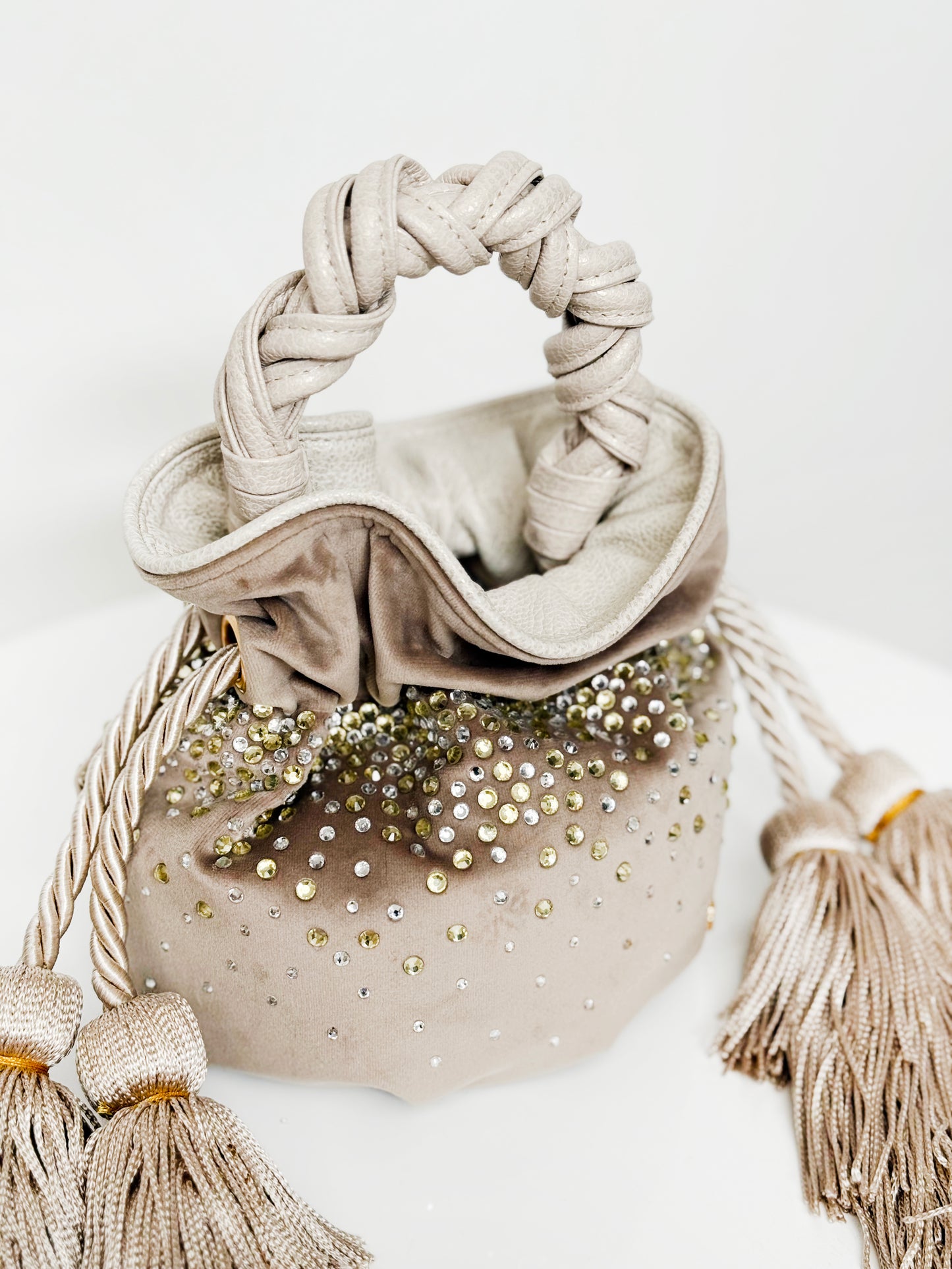 BOUCHER RÁVENA SAND