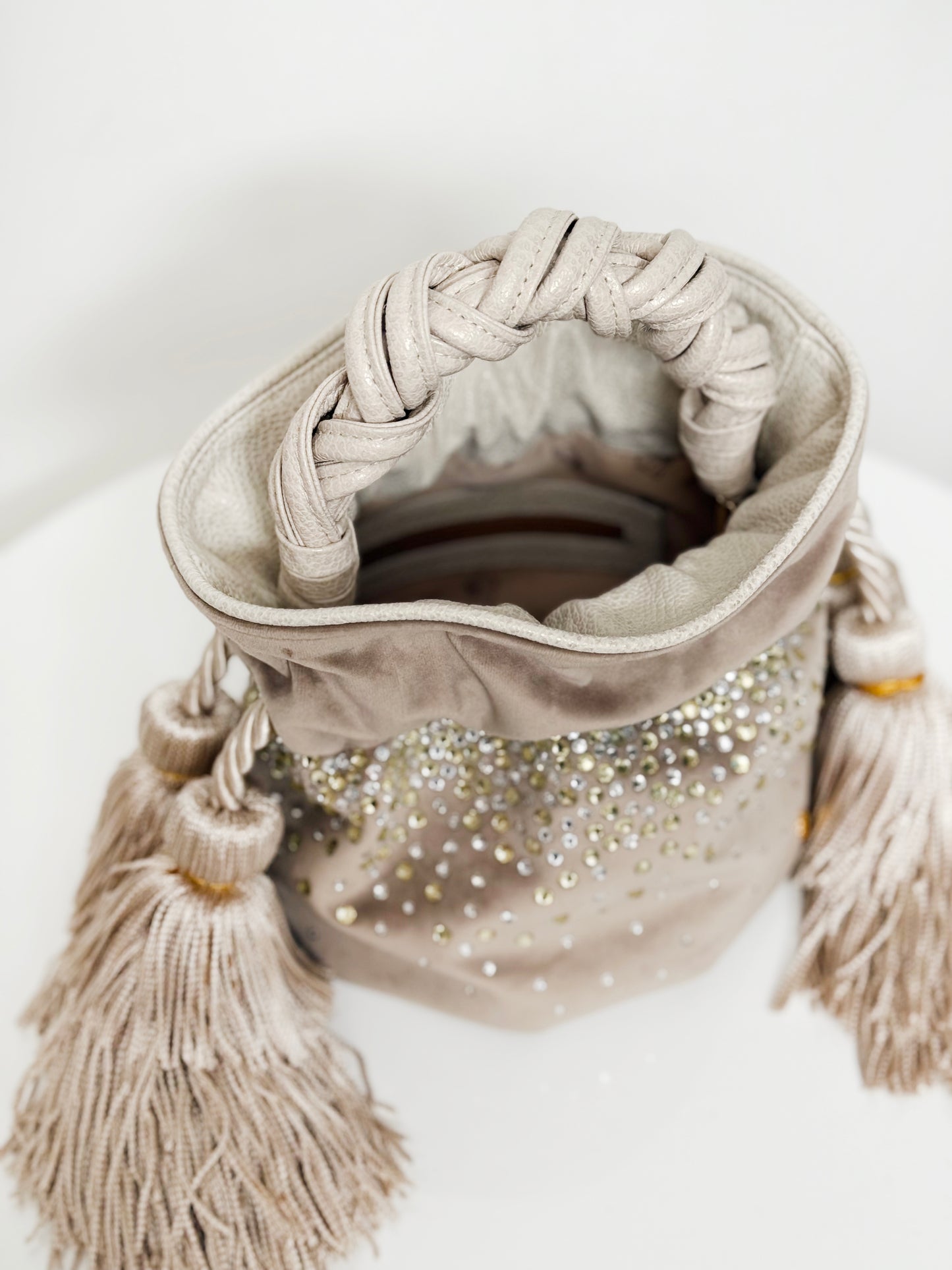 BOUCHER RÁVENA SAND