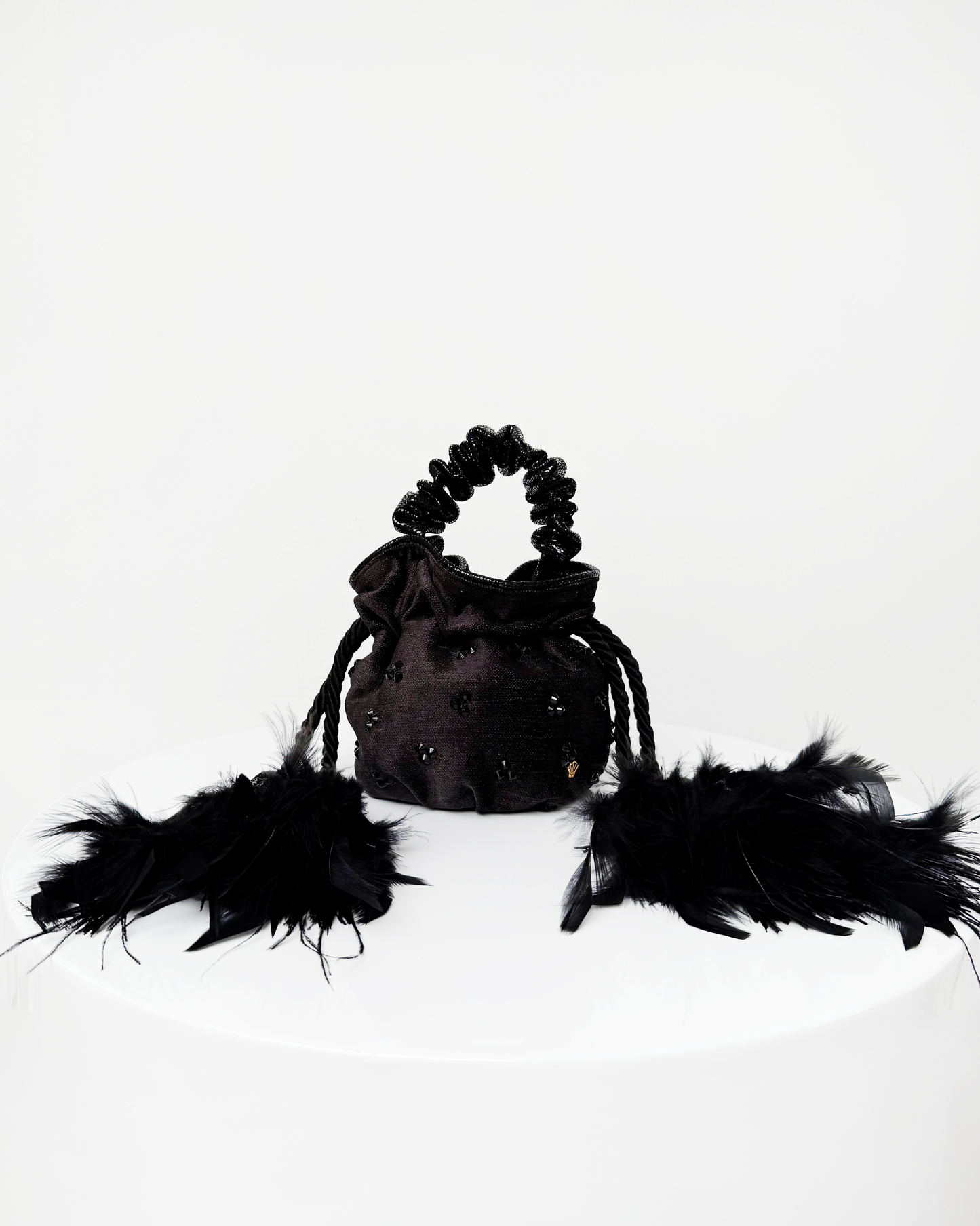 MINI BOUCHER PLUMAS NEGRO