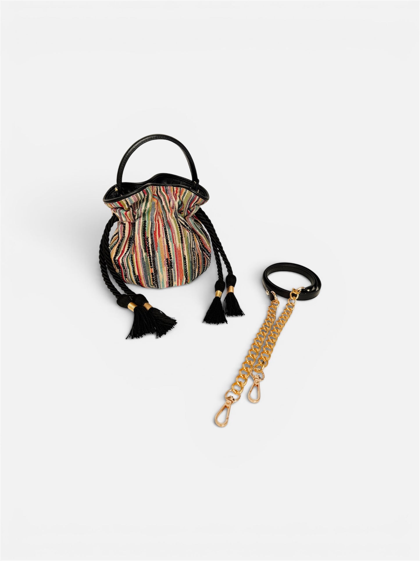 BOUCHER BUCKET BAG RAYAS NEGRO