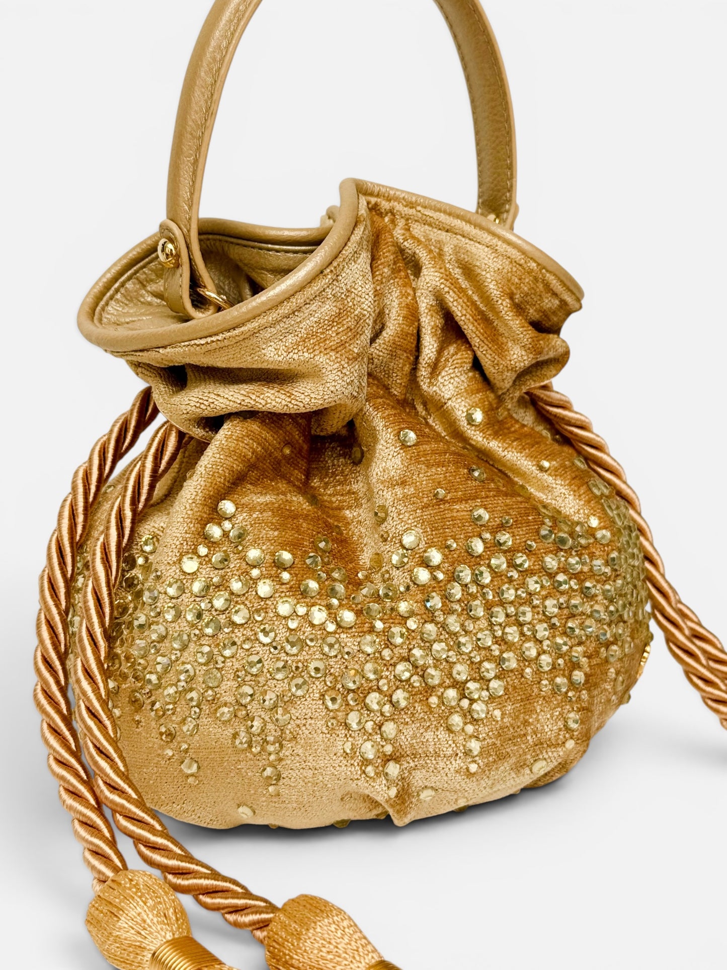 BOUCHER BUCKET BAG DORADA